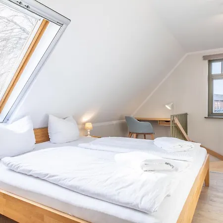 בית נופש Ferienhaussiedlung Strandperlen Buchenhof 2d ווסטרו